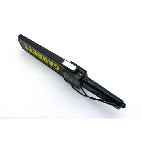 Security-Guard-Uniform-Metal-detector-hand-held